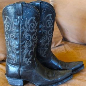 Ariat Black Women's Cowboy Boots size 9.5